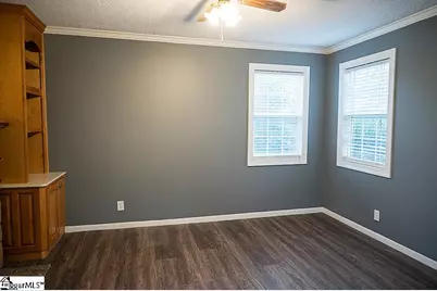 16089 Highway 101 S Highway, Gray Court, SC 29645 - Photo 12