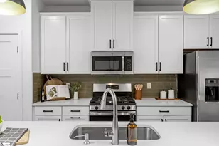 10 Stinson Rd, Greenville, SC 29607 - Photo 12