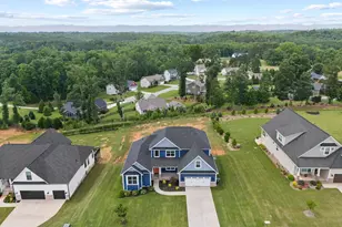 222 Montview Cir, Greenville, SC 29617 - Photo 4