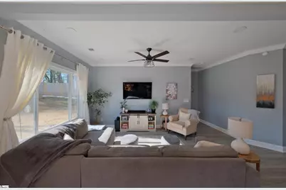 206 E Tucker Street, Landrum, SC 29356 - Photo 6