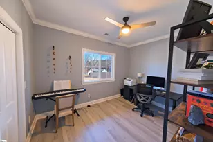 206 E Tucker St, Landrum, SC 29356 - Photo 16