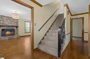 1202 Plantation Dr, Simpsonville, SC 29681 - Photo 2