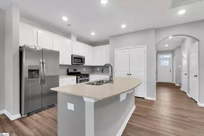 318 E Compass Way, Easley, SC 29640 - Photo 4