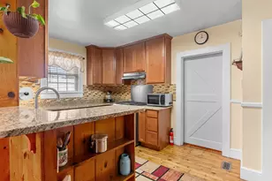 2358 W Croft Cir, Spartanburg, SC 29302 - Photo 8