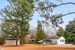 2358 W Croft Cir, Spartanburg, SC 29302 - Photo 2