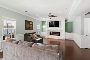 361 Bucklebury Rd, Greer, SC 29651 - Photo 10