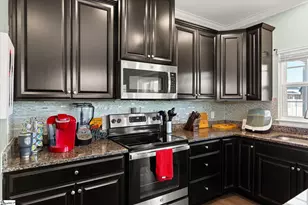 361 Bucklebury Rd, Greer, SC 29651 - Photo 6