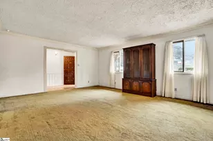 455 Mockingbird Ln, Spartanburg, SC 29307 - Photo 4