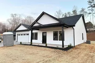 835 Campobello-Gramling School Rd, Campobello, SC 29322 - Photo 1