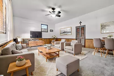 1605 E Durst Avenue, Greenwood, SC 29649 - Photo 8