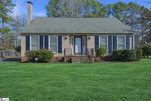 208 Belmont Stakes, Clinton, SC 29325 - Photo 2