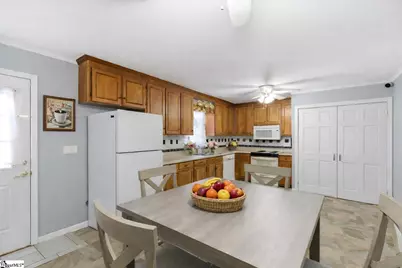 208 Belmont Stakes, Clinton, SC 29325 - Photo 12