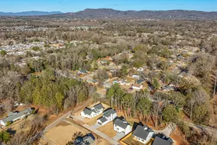 323 Hunts Bridge Rd, Greenville, SC 29617 - Photo 30