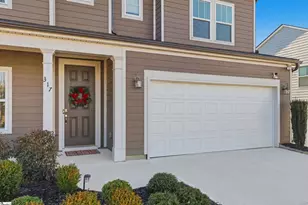 317 Blue Danube Dr, Simpsonville, SC 29681 - Photo 2