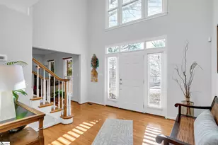 109 E Hypericum Ln, Greenville, SC 29615 - Photo 4