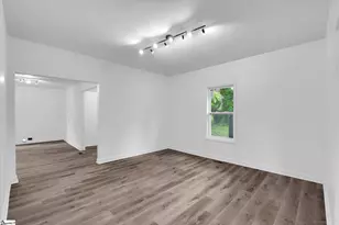 158 Seay St, Spartanburg, SC 29306 - Photo 8