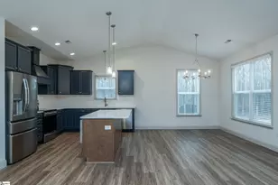 313 Groce Meadow Rd, Taylors, SC 29687 - Photo 10