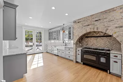 516 Cleveland Street, Greenville, SC 29601 - Photo 14