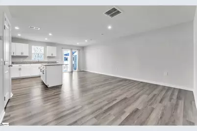 102 Englefield Drive, Fountain Inn, SC 29644 - Photo 8