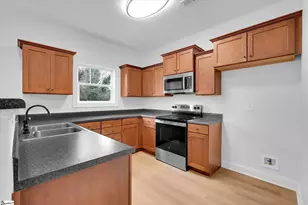 9 Jay St, Greenville, SC 29601 - Photo 12