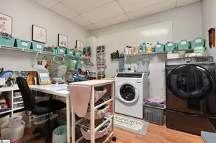 207 W 2nd Ave, Easley, SC 29640 - Photo 16