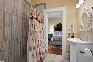 207 W 2nd Ave, Easley, SC 29640 - Photo 36