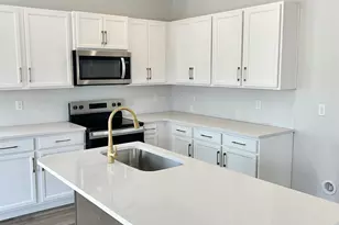 13 Leacock Dr, Fountain Inn, SC 29644 - Photo 4