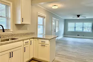 104 Cox Dr, Belton, SC 29627 - Photo 8