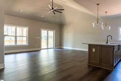 29 Montgomery Street, Greenville, SC 29609 - Photo 8