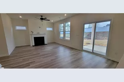 2036 Halton Oaks Drive, Spartanburg, SC 29303 - Photo 8