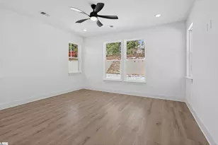 346 Potomac Ave, Greenville, SC 29605 - Photo 12