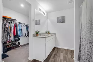 323 Long Grove Ln, Greer, SC 29650 - Photo 18