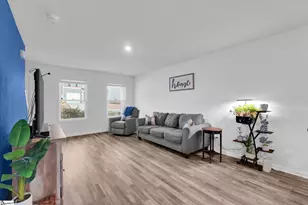 323 Long Grove Ln, Greer, SC 29650 - Photo 10