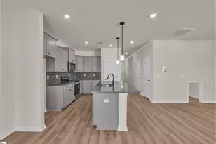 2027 Halton Oaks Dr, Spartanburg, SC 29303 - Photo 12