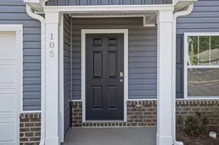 105 Pebble Creek Ct, Greenwood, SC 29646 - Photo 2