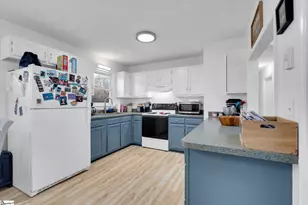 11 Trammell St, Liberty, SC 29657 - Photo 10