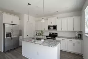 23 Thorne St, Fountain Inn, SC 29644 - Photo 8