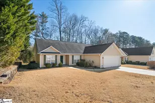 601 Cardinal Woods Way, Easley, SC 29642 - Photo 2