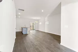 137 Foundation Wy, Simpsonville, SC 29681 - Photo 8