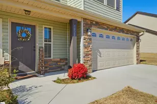 1820 Rosalyn Dew Dr, Lyman, SC 29365 - Photo 2