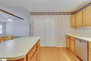 43 Rollingreen Rd, Greer, SC 29651 - Photo 16