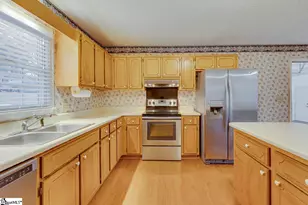 43 Rollingreen Rd, Greer, SC 29651 - Photo 14