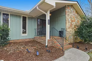 400 Clarendon Dr, Easley, SC 29642 - Photo 6