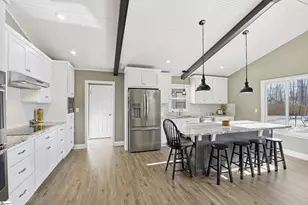 400 Clarendon Dr, Easley, SC 29642 - Photo 12