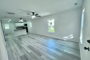 507 McLure St, Union, SC 29379 - Photo 2