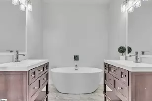 210 Lakewood Dr, Spartanburg, SC 29302 - Photo 18