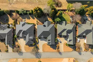 303 Bouchillion Dr, Greenville, SC 29615 - Photo 8