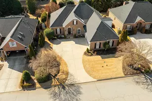 303 Bouchillion Dr, Greenville, SC 29615 - Photo 2