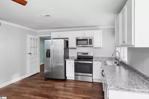 304 Cherry St, Belton, SC 29627 - Photo 10