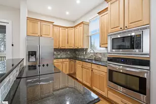 207 Cliffside Trl, Pickens, SC 29671 - Photo 10